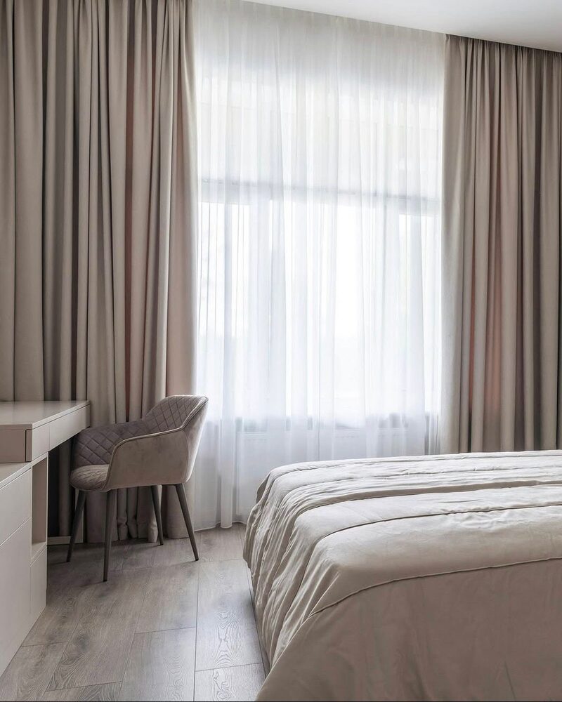 Room with elegant curtains